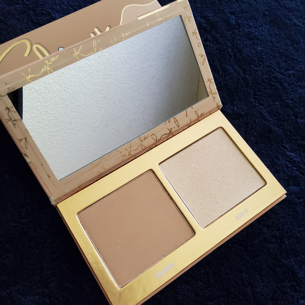 🚫🚫🚫SOLD🚫🚫🚫Face duo palette by Kylie